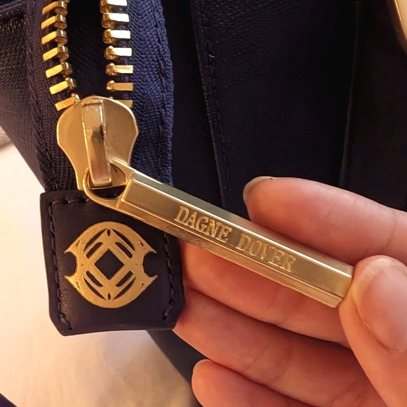 Dagne Dover Tote Blue with crossbody special strap, dust bag, keychain, etc - Picture 7 of 10